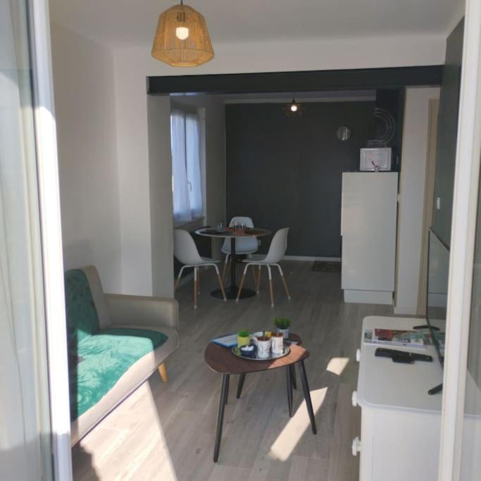 Appartement Verdoyant Au Bord Du Lac Leman Entre Evian Et Thonon Dans Une Villa Publier Εξωτερικό φωτογραφία