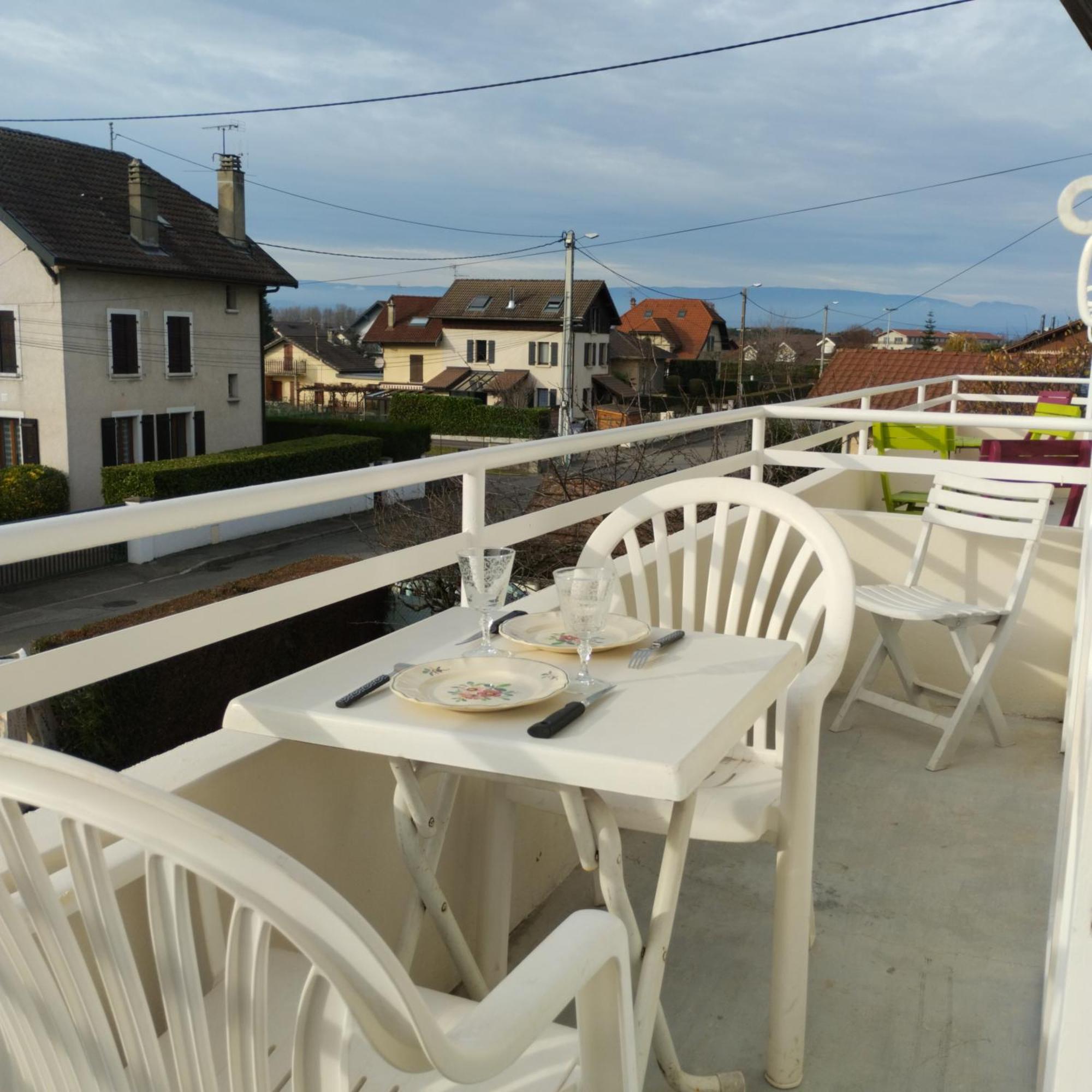 Appartement Verdoyant Au Bord Du Lac Leman Entre Evian Et Thonon Dans Une Villa Publier Εξωτερικό φωτογραφία